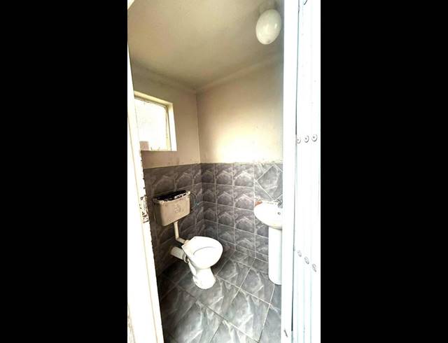 3 BEDROOM HOUSE FOR SALE IN HILLCREST